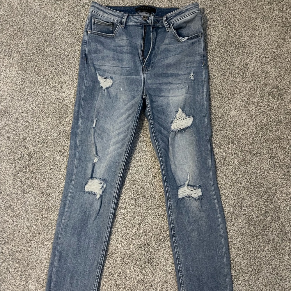 Risen Distressed Blue Jeans